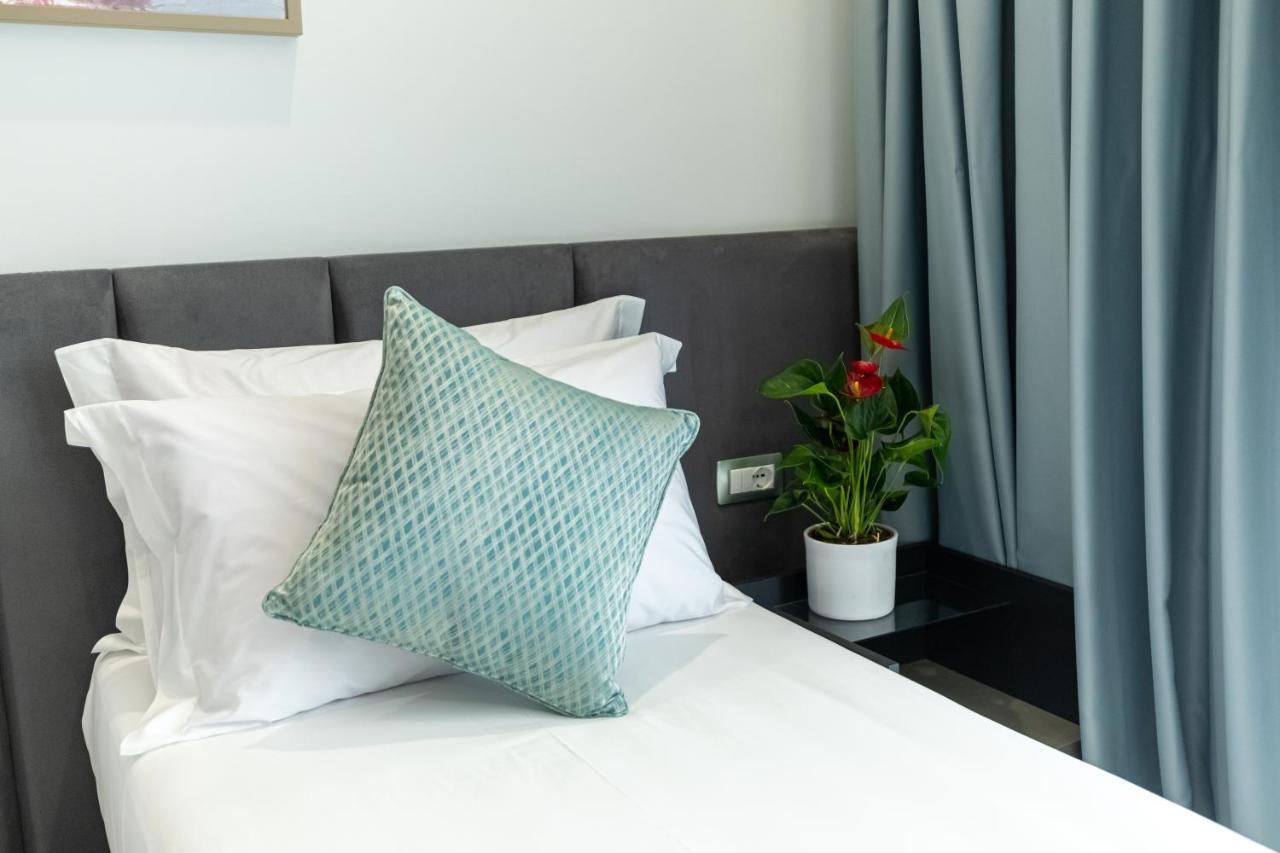 Double or Twin Room with Mountain View,1145202727:JPEG